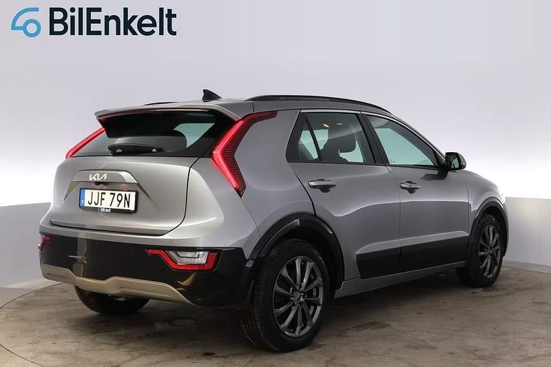 Begagnad Kia e-Niro 152 kW (207 HK) 2022 Grå SUV