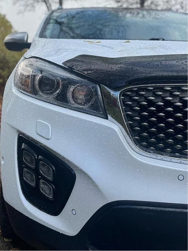 Vit Begagnad 2017 Kia Sorento SUV | 239 000 kr (Lite dyr) - Bild 1/4