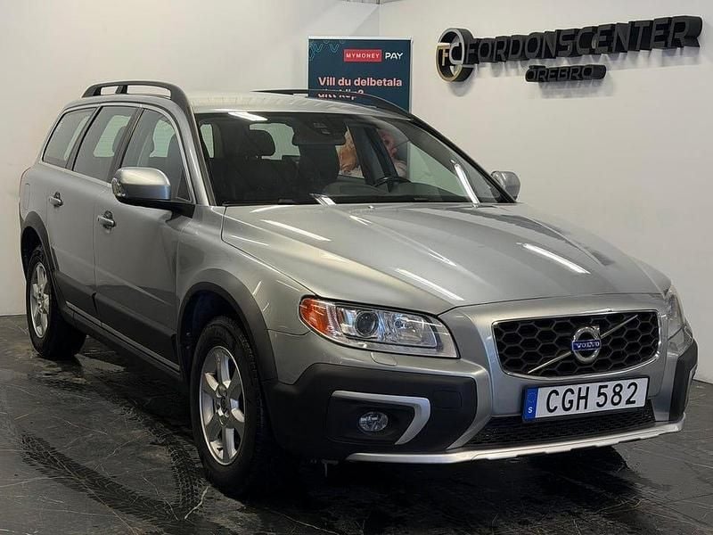 Begagnad Volvo XC70 Summum 181 HK (133 kW) 2014 Silver Kombi