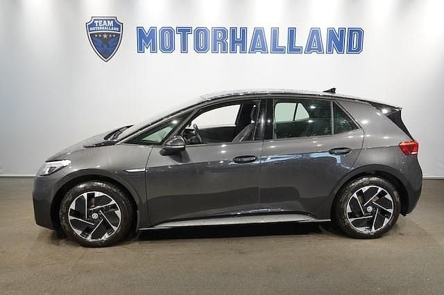 Grå Begagnad 2022 VW ID.3 Pro Performance Halvkombi | 279 900 kr (Superpris) - Bild 1/4