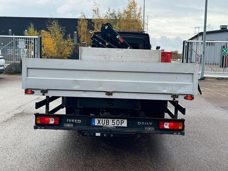 Svart Begagnad 2022 Iveco Daily Van | 868 750 kr - Bild 1/4
