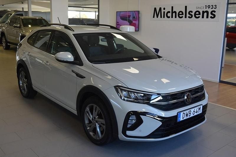 Grå Begagnad 2023 VW Taigo R-line SUV | 249 900 kr (Marknadspris) - Bild 1/4