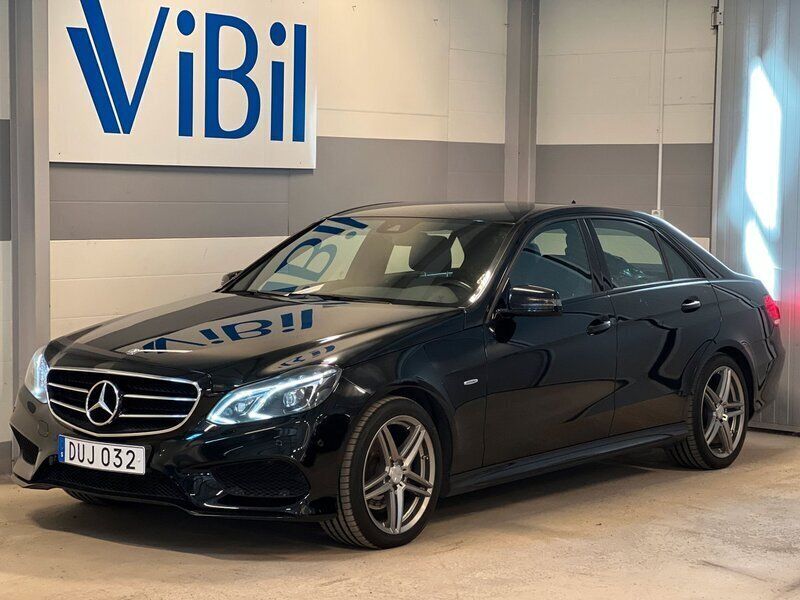 Svart Begagnad 2016 Mercedes E220 AMG Sedan | 249 900 kr (Marknadspris) - Bild 1/4