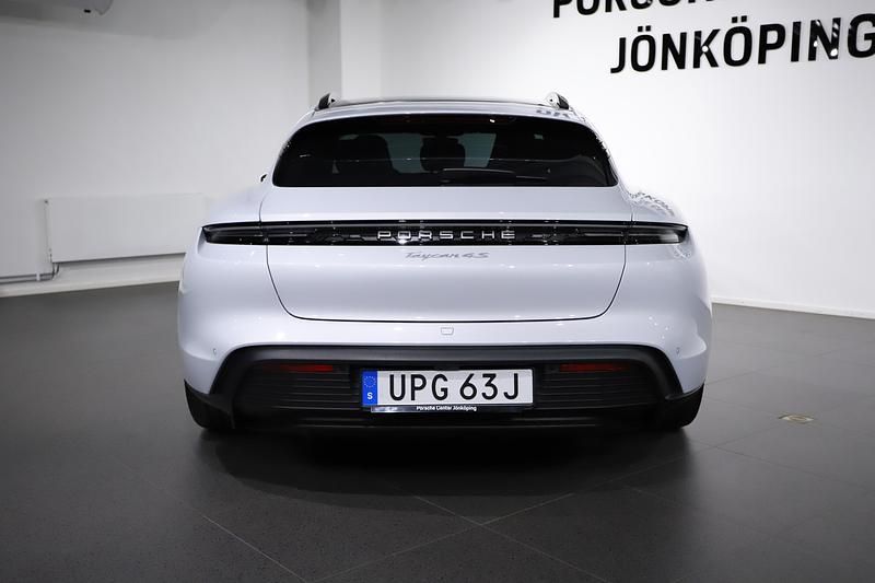 Ny Porsche Taycan 4S Sport Turismo 400 kW (544 HK) 2025 Röd Sedan