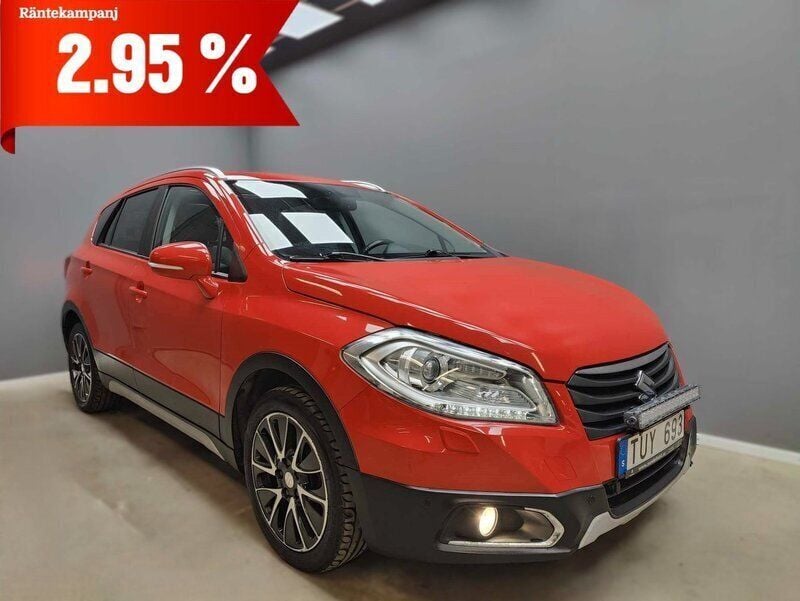 Röd Begagnad 2014 Suzuki SX4 S-Cross SUV | 124 900 kr (Marknadspris) - Bild 1/4
