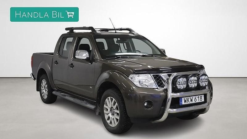 Begagnad Nissan Navara 231 HK (169 kW) 2015 Brun Pickup