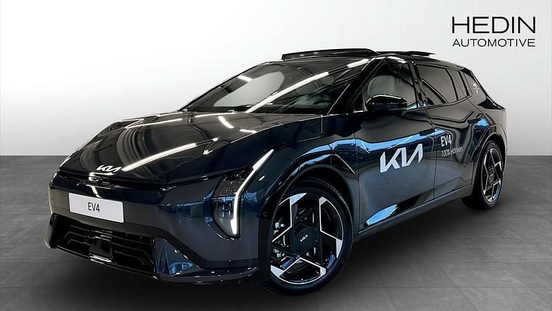 Begagnad 2025 Kia EV4 GT-Line Halvkombi | 623 400 kr - Bild 1/4