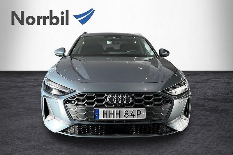 Ny Audi A5 Design 252 HK (185 kW) 2025 Horisontblå metallic Kombi