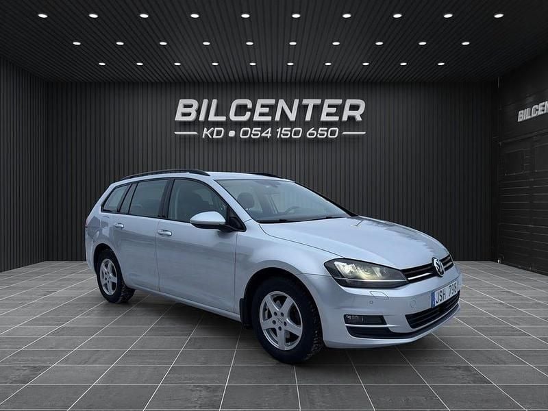 Silver Begagnad 2013 VW Golf VII Kombi | 109 900 kr (Lite dyr) - Bild 1/4