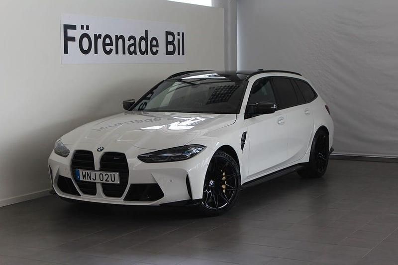 Vit Begagnad 2024 BMW M3 Competition Edition Kombi | 1 139 000 kr - Bild 1/4