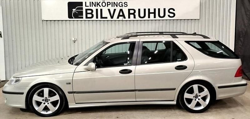 Begagnad Saab 9-5 Aero 250 HK (183 kW) 2004 Grå Kombi