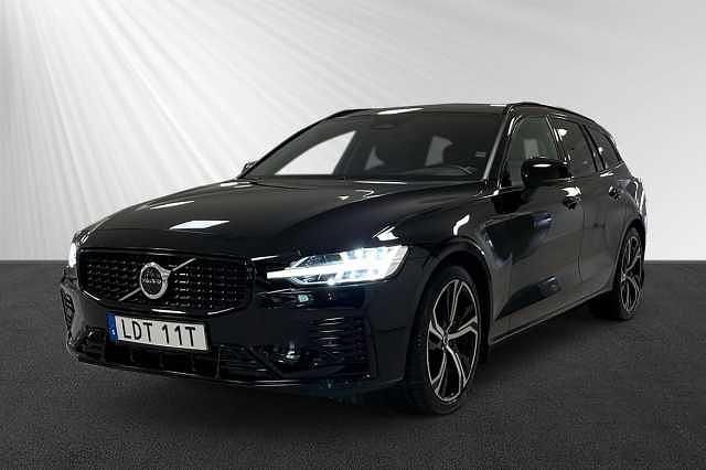 Begagnad Volvo V60 Ultra 355 HK (261 kW) 2024 Svart Kombi