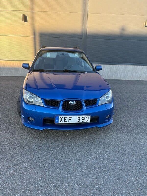 Blå Begagnad 2006 Subaru Impreza Kombi | 44 900 kr (Marknadspris) - Bild 1/4