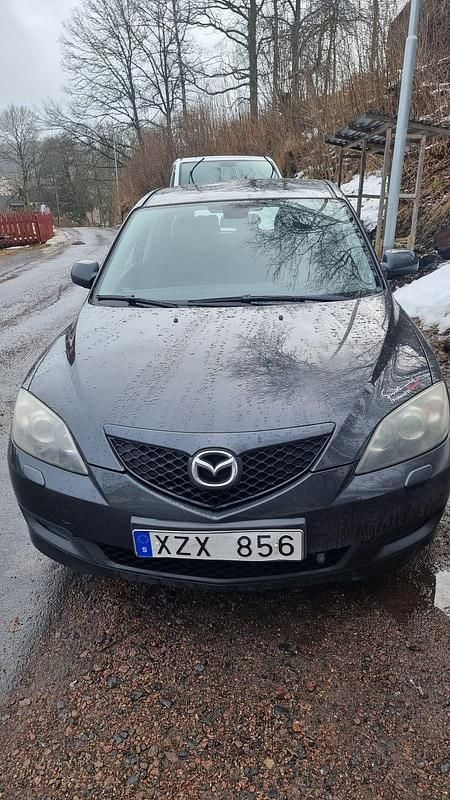 Begagnad Mazda 3 Inclusive 105 HK (77 kW) 2007 Svart