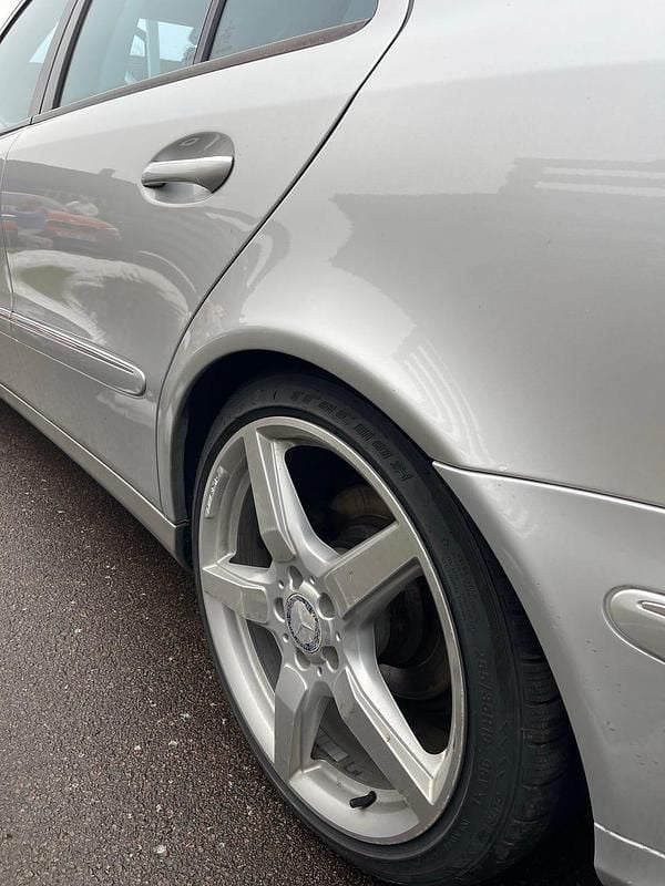 Begagnad Mercedes E200 163 HK (119 kW) 2005