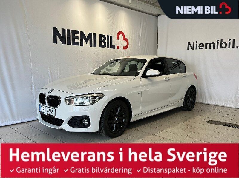 Vit Begagnad 2017 BMW 118 M Sport Halvkombi | 169 800 kr (Marknadspris) - Bild 1/3