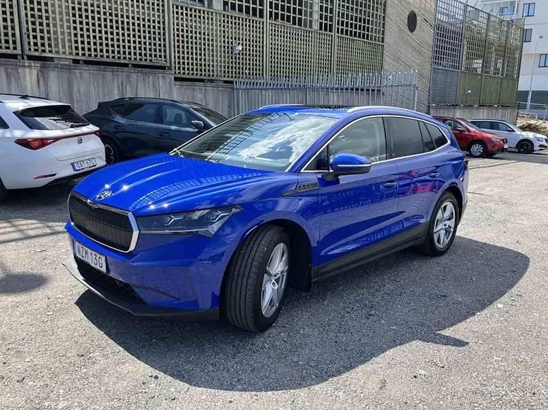 Blå Begagnad 2022 Skoda Enyaq iV SUV | 349 900 kr (Marknadspris) - Bild 1/1