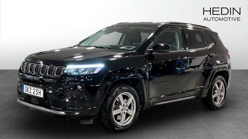 Svart Begagnad 2022 Jeep Compass SUV | 259 900 kr (Marknadspris) - Bild 1/4