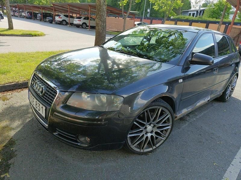 Grå Begagnad 2007 Audi A3 Sportback Comfort Halvkombi | 19 000 kr - Bild 1/4
