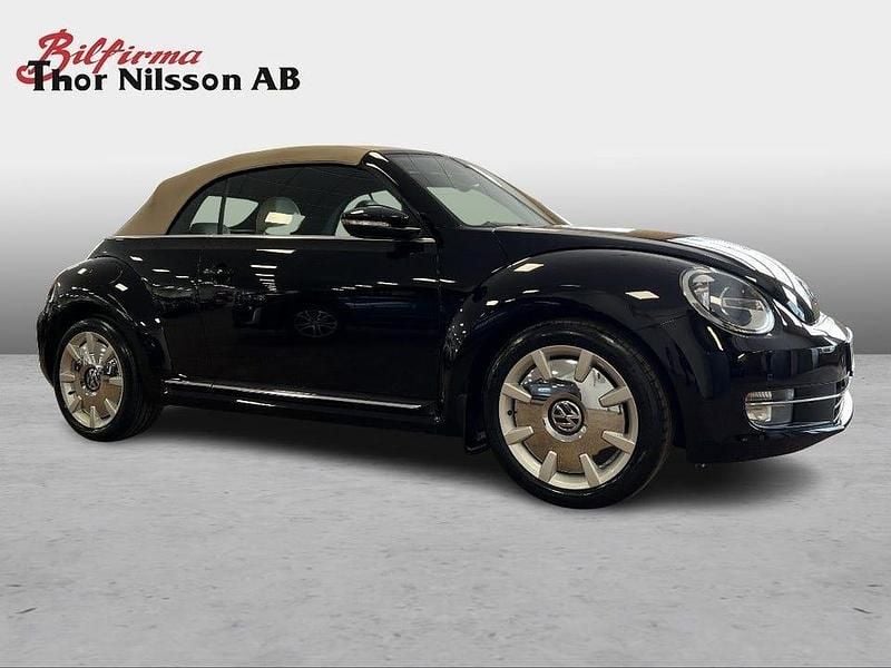 Begagnad VW Beetle Cabriolet 105 HK (77 kW) 2016 Svart Cab