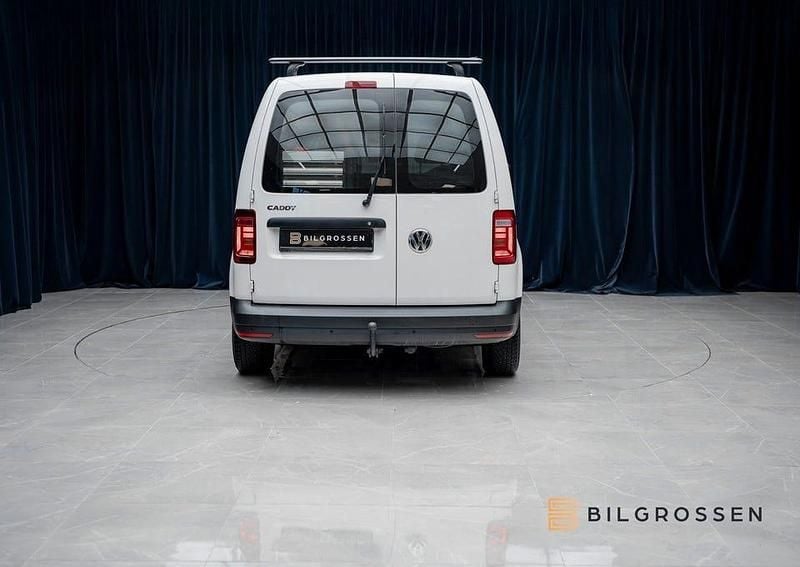 Begagnad VW Caddy 102 HK (75 kW) 2020 Vit Minibuss