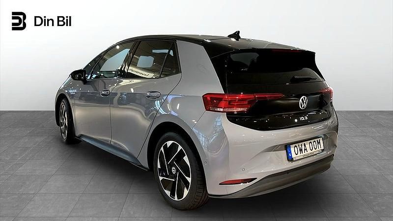 Begagnad VW ID.3 Pro 150 kW (204 HK) 2022 Grå (moonstone grey black) Halvkombi