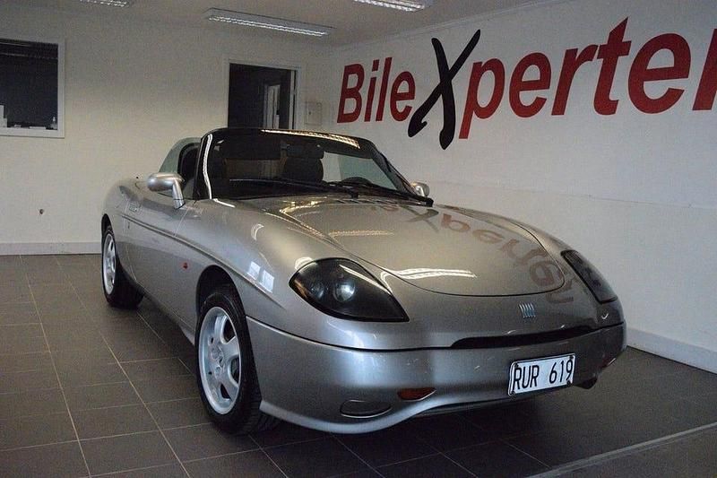 Grå Begagnad 2000 Fiat Barchetta Cab | 44 900 kr - Bild 1/4