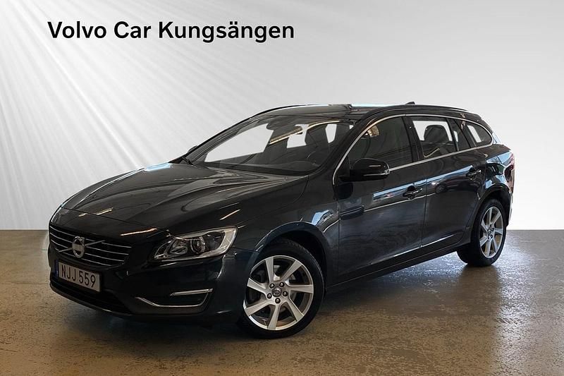 Grå Begagnad 2013 Volvo V60 Business Edition Kombi | 174 900 kr (Marknadspris) - Bild 1/4