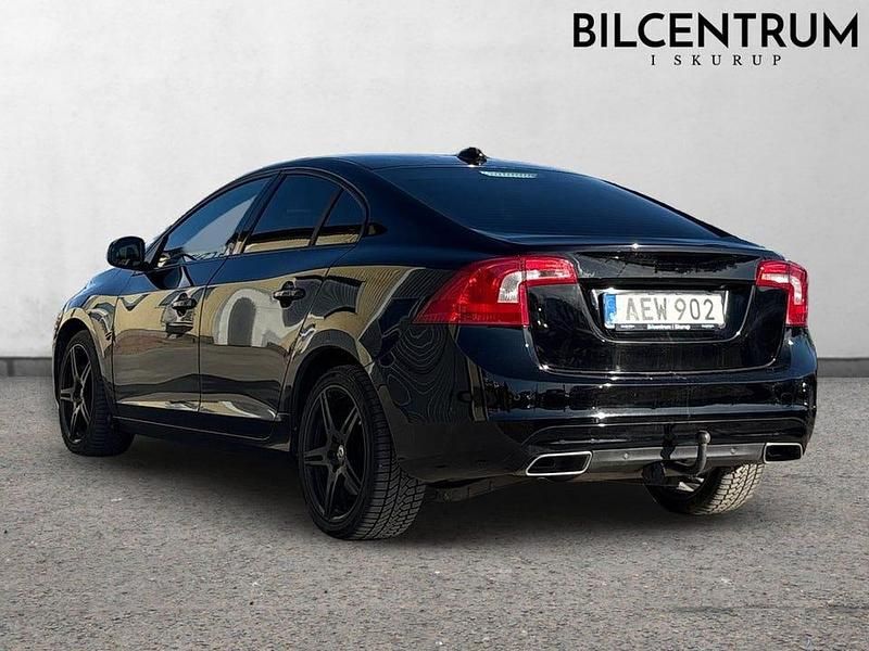 Begagnad Volvo S60 Summum 230 HK (169 kW) 2014 Svart Sedan