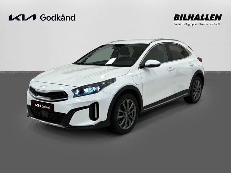 Begagnad Kia XCeed 141 HK (103 kW) 2022 Vit SUV