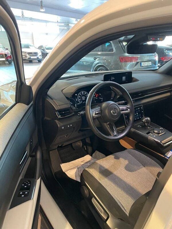 Begagnad Mazda MX30 107 kW (146 HK) 2020 Vit SUV