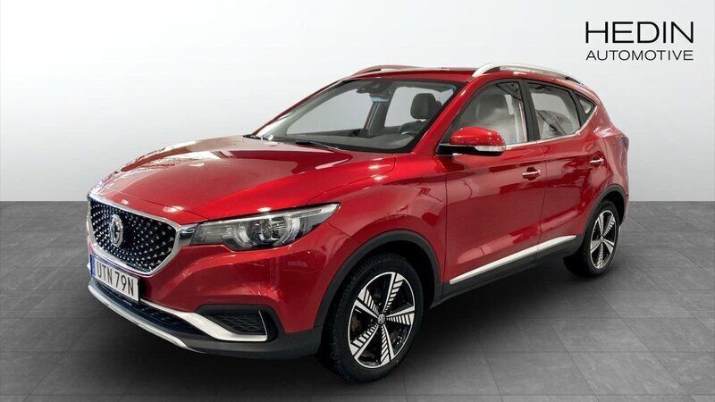 Röd Begagnad 2020 MG ZS Luxury Sedan | 209 000 kr (Lite dyr) - Bild 1/4