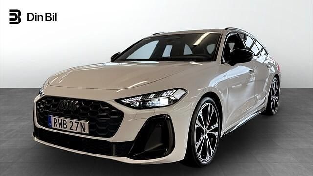 Glaciärvit metallic Begagnad 2025 Audi A5 S-Line Sportkupé | 649 900 kr - Bild 1/4