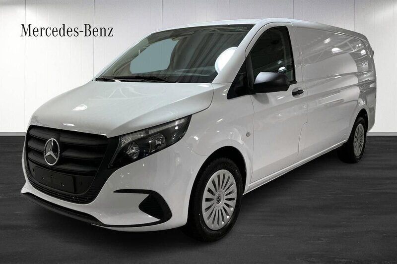 Vit (white) Ny 2024 Mercedes Vito Minibuss | 575 719 kr (Dyr) - Bild 1/4