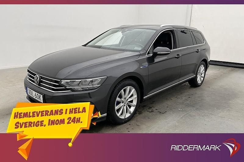 Mgrå Begagnad 2020 VW Passat GTE Kombi | 279 800 kr (Marknadspris) - Bild 1/3