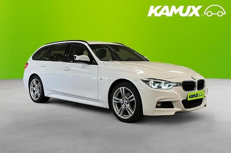Vit Begagnad 2018 BMW 320 M Sport Kombi | 214 700 kr (Marknadspris) - Bild 1/4