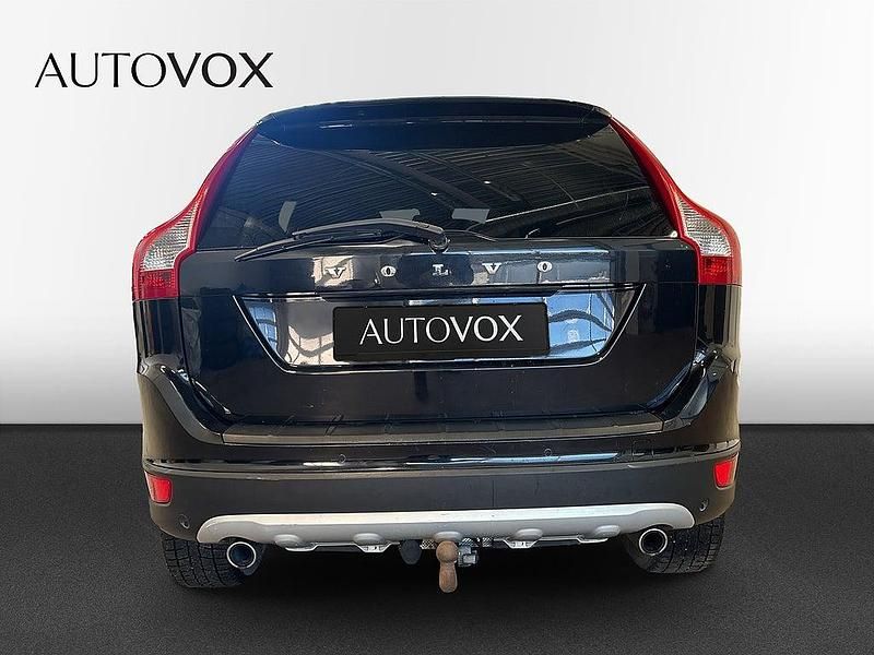 Begagnad Volvo XC60 Momentum 163 HK (119 kW) 2012 Svart SUV
