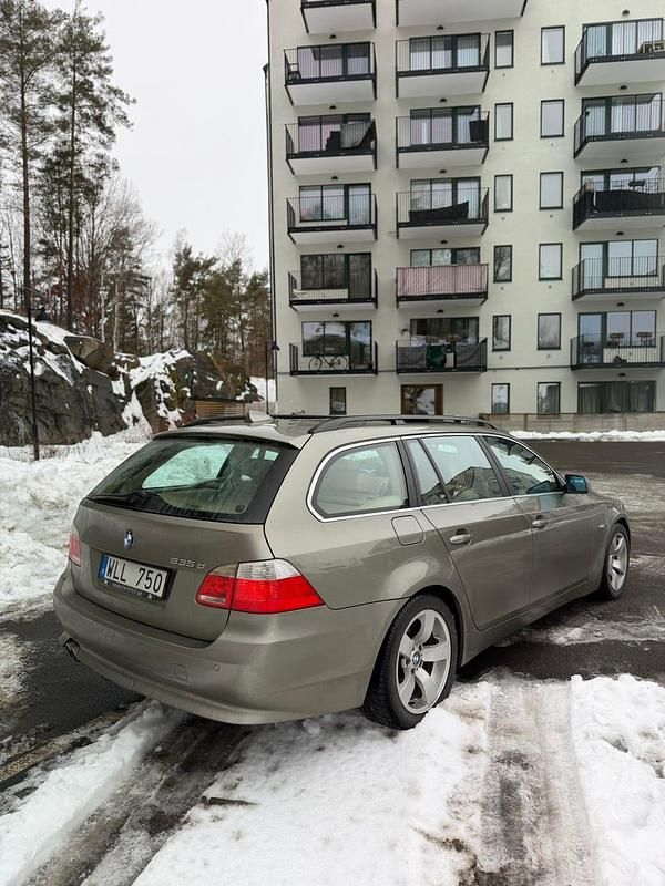 Begagnad BMW 535 272 HK (200 kW) 2005 Kombi