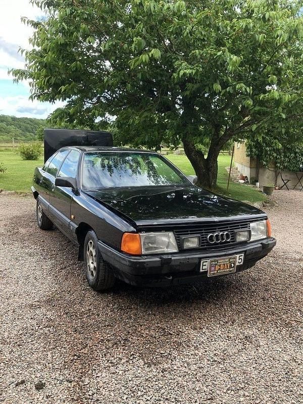 Begagnad 1988 Audi 100 Sedan | 8 500 kr - Bild 1/3