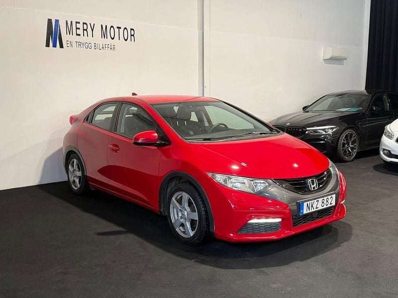 Begagnad Honda Civic Sport 141 HK (103 kW) 2012 Röd