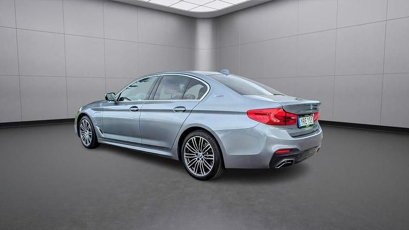 Begagnad BMW 530 iPerformance 252 HK (185 kW) 2018 Blå Sedan