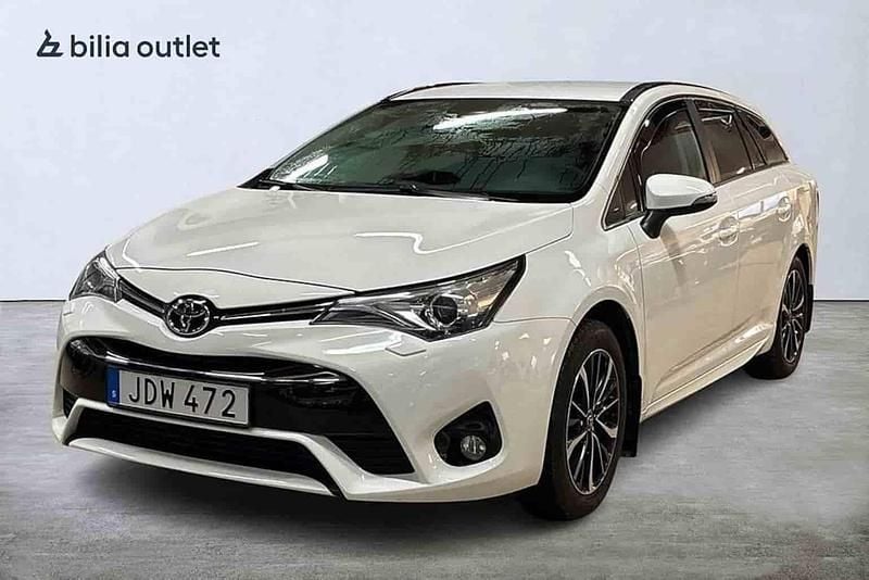 Vit Begagnad 2018 Toyota Avensis Kombi | 209 900 kr (Bra pris) - Bild 1/1