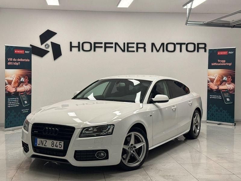 Vit Begagnad 2010 Audi A5 Sportback S-Line Halvkombi | 129 000 kr (Marknadspris) - Bild 1/4