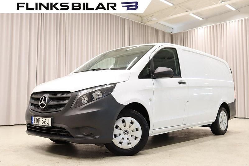 Vit Begagnad 2024 Mercedes Vito Minibuss | 279 900 kr - Bild 1/4