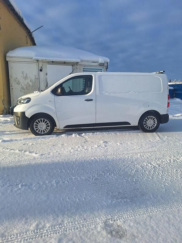 Begagnad Toyota Proace 116 HK (85 kW) 2017 Minibuss