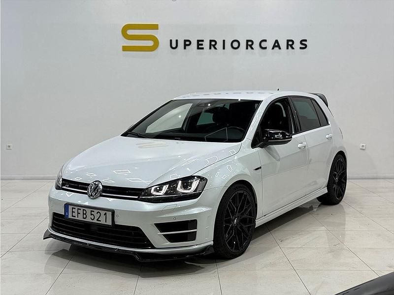 Vit Begagnad 2015 VW Golf VII R Kombi | 224 900 kr (Marknadspris) - Bild 1/4