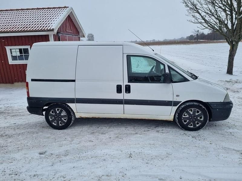 Begagnad Peugeot Expert 94 HK (69 kW) 2004 Van