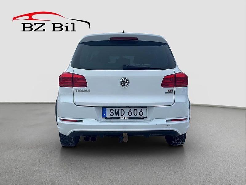 Begagnad VW Tiguan R-line 160 HK (117 kW) 2014 Vit SUV