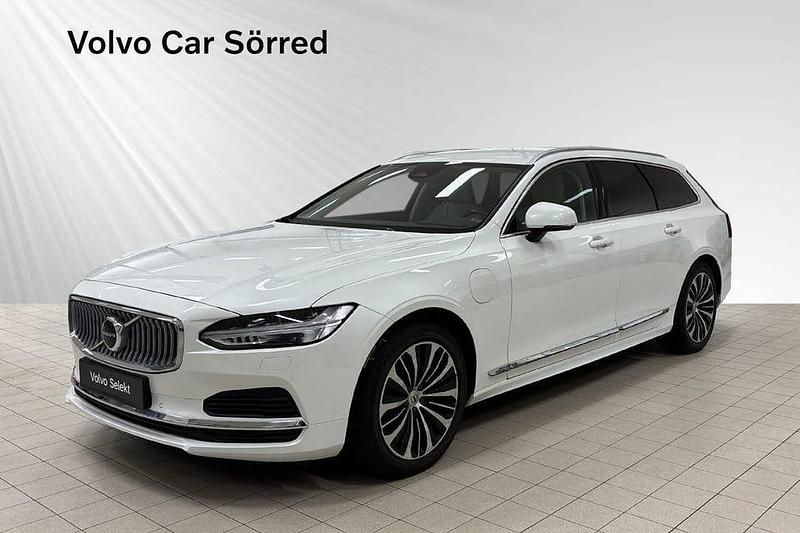 Vit Begagnad 2023 Volvo V90 Core Kombi | 379 900 kr - Bild 1/3