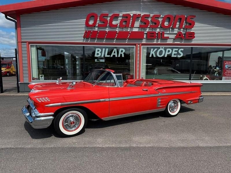 Rio röd Begagnad 1958 Chevrolet Impala Sedan | 1 295 000 kr - Bild 1/4